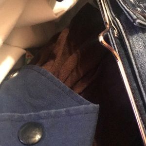 Meet your Posher, Alandria